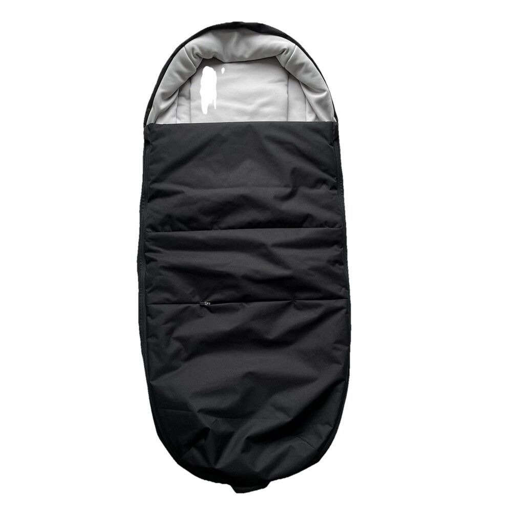 Thule Stroller Footmuff Toddler Black Insulated Zippered Anti Slip Pocket